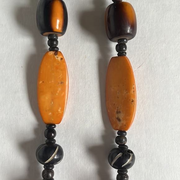 Wooden Big Beads Necklace - Picture 4 of 13